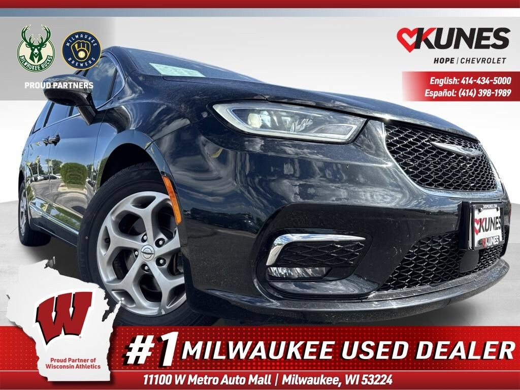 Used 2023 Chrysler Pacifica Limited
