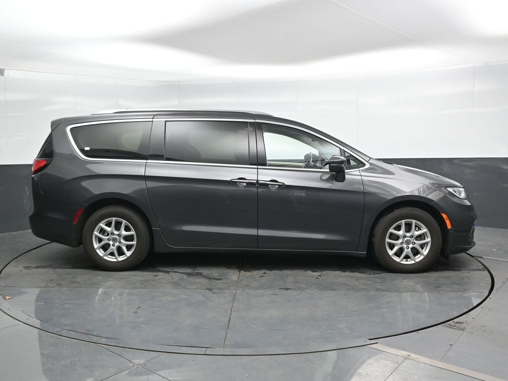 Certified 2021 Chrysler Pacifica Touring L Van Passenger Van