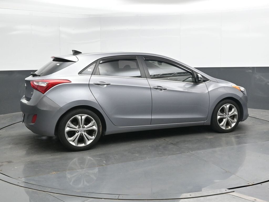 Used 2013 Hyundai Elantra GT Base w/Blue Hatchback