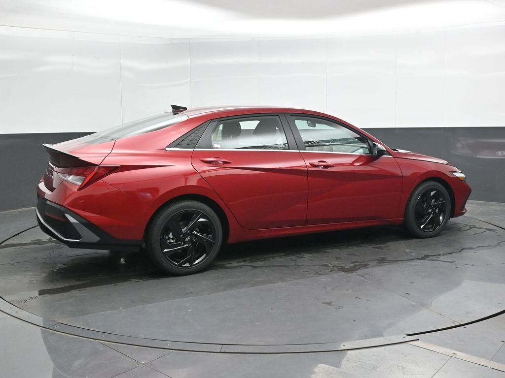 New 2026 Hyundai Elantra SEL Sport Premium Sedan