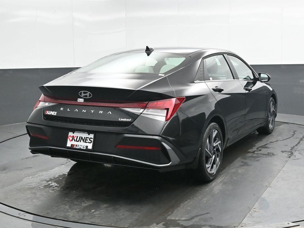 New 2026 Hyundai Elantra Limited Sedan