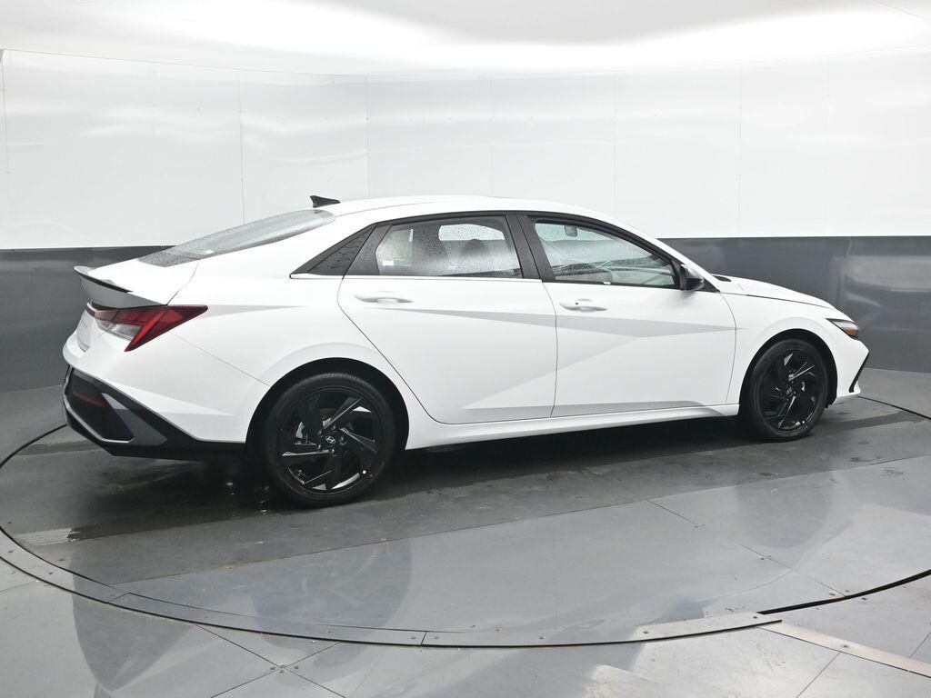 New 2026 Hyundai Elantra SEL Sport Sedan