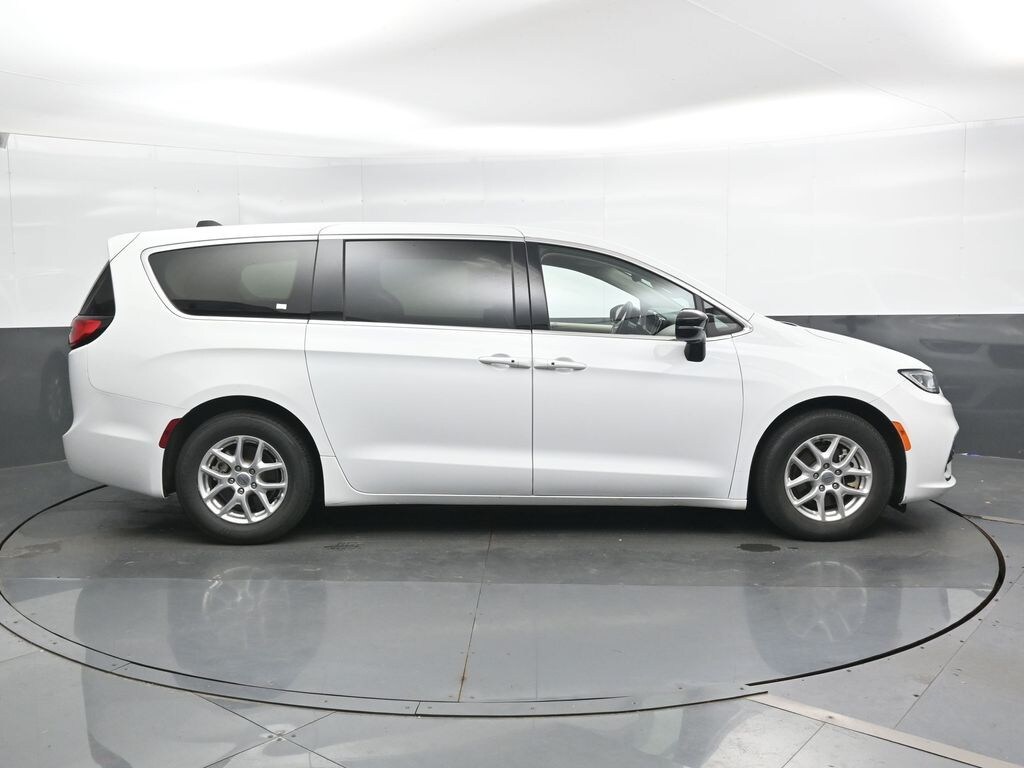 Used 2024 Chrysler Pacifica Touring L Van Passenger Van