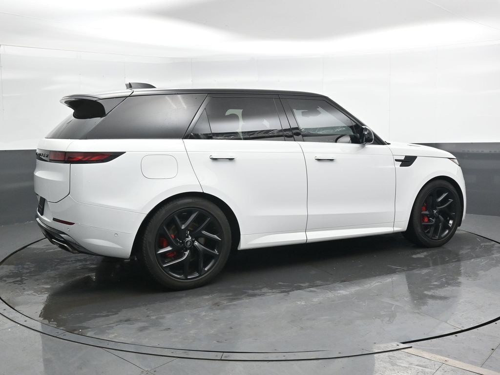 Used 2024 Land Rover Range Rover Sport Dynamic SE SUV