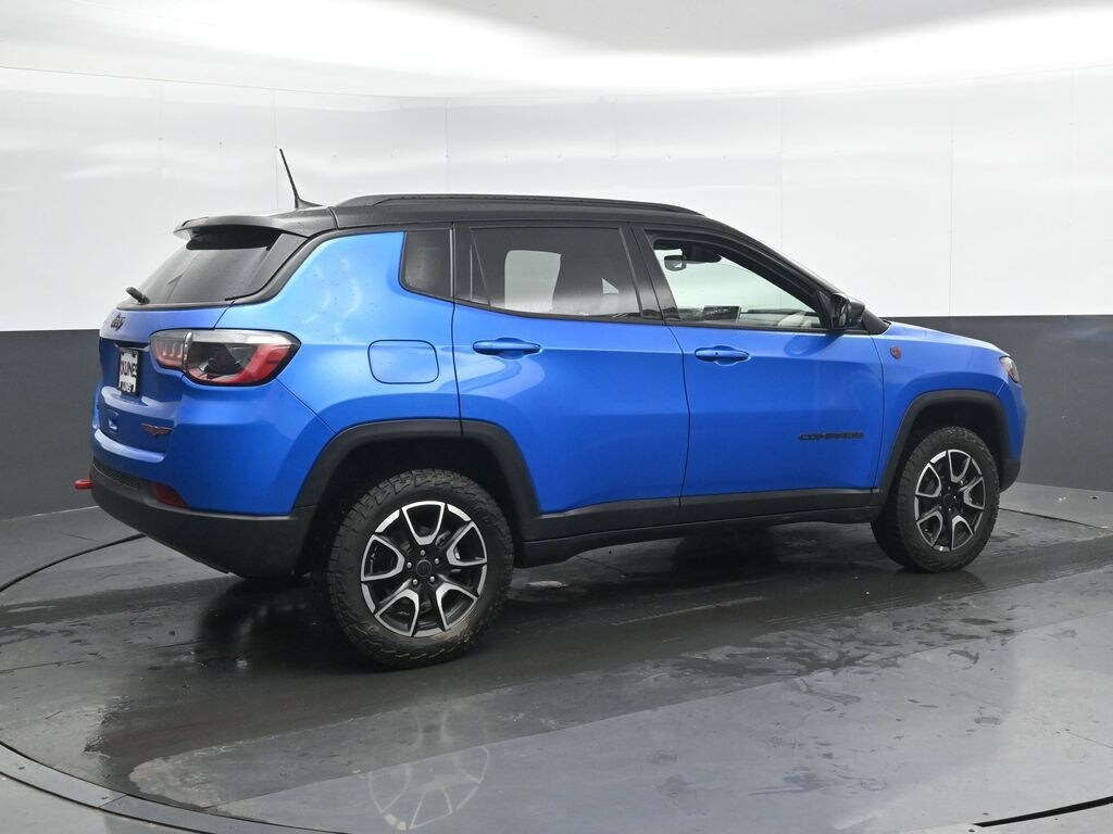 Used 2025 Jeep Compass Trailhawk SUV