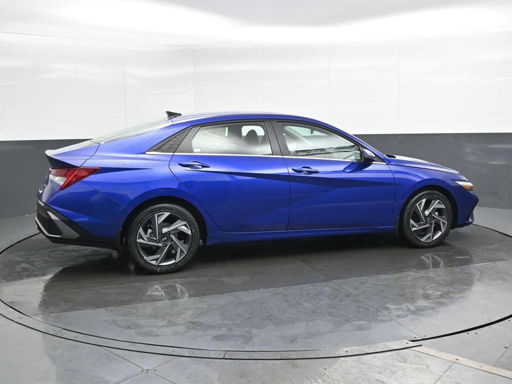 New 2026 Hyundai Elantra Limited Sedan