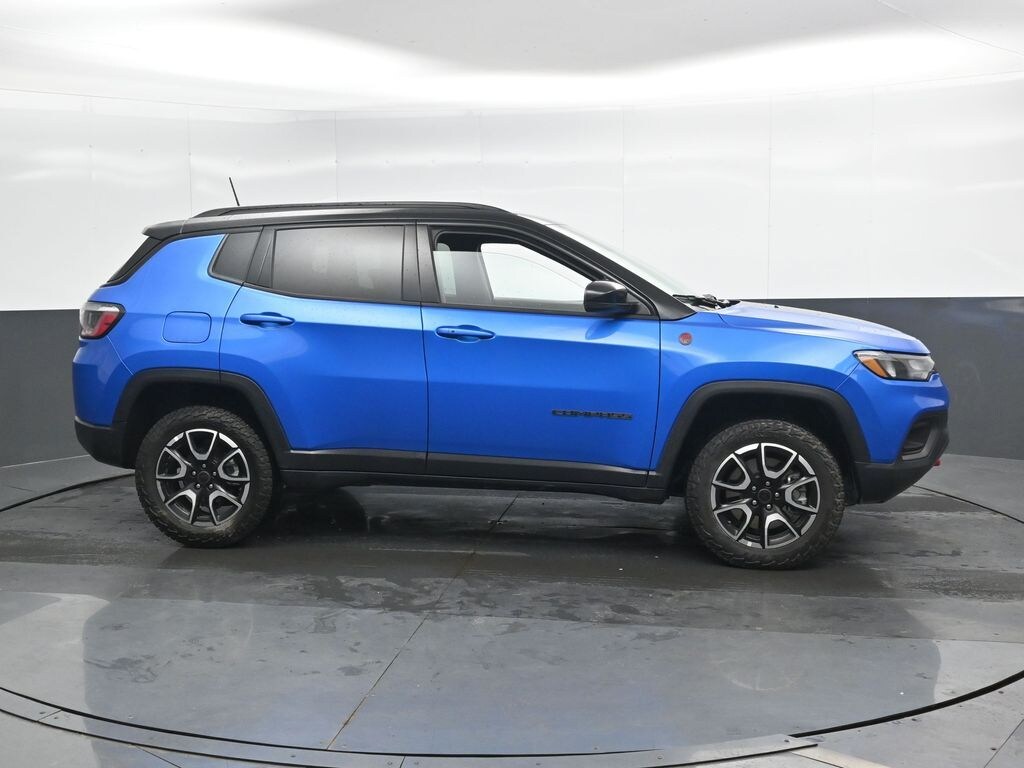 Used 2025 Jeep Compass Trailhawk SUV