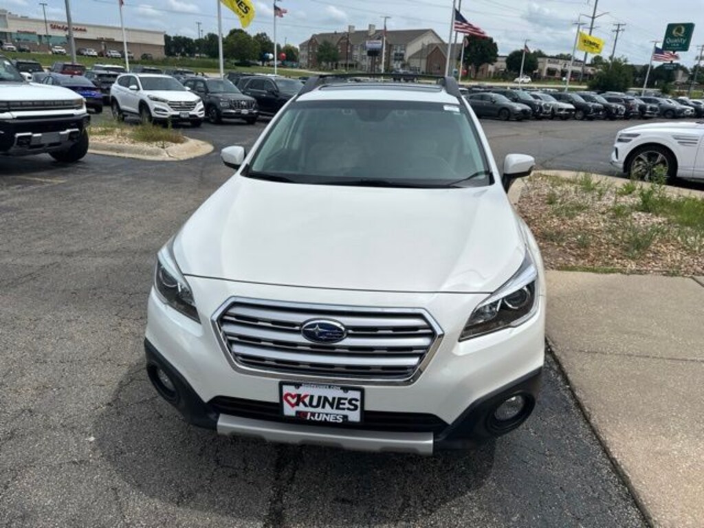 Used 2017 Subaru Outback 2.5i Limited with SUV