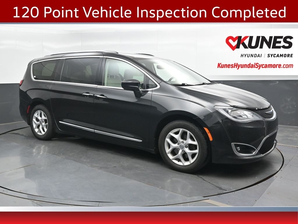 Used 2018 Chrysler Pacifica Touring L Van