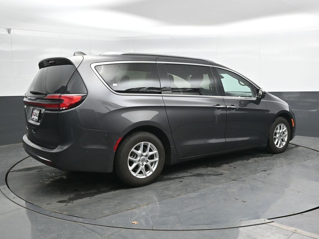 Certified 2021 Chrysler Pacifica Touring L Van Passenger Van