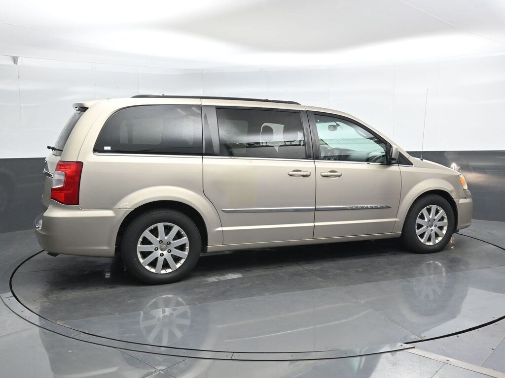 Used 2014 Chrysler Town & Country Touring Van