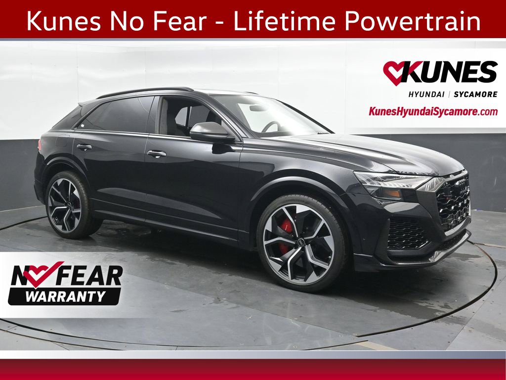  Audi RS Q8