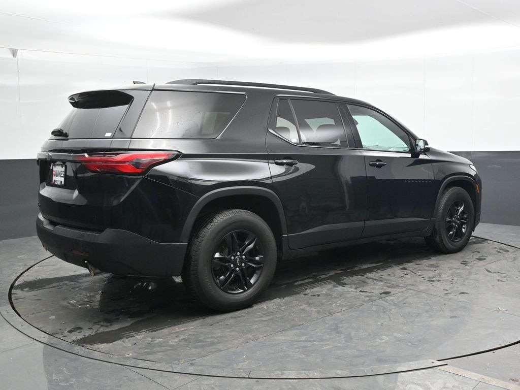 Used 2022 Chevrolet Traverse LT Cloth w/1LT SUV