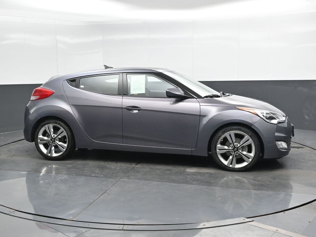 Used 2017 Hyundai Veloster Value Edition Hatchback