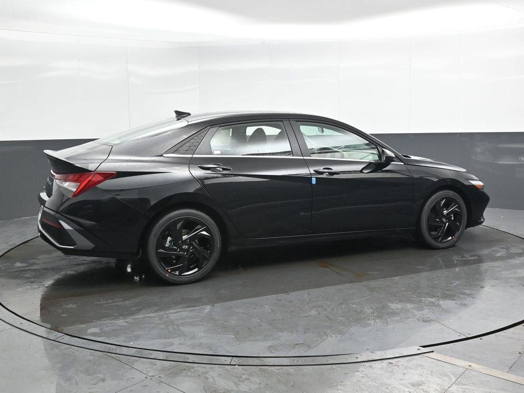 New 2026 Hyundai Elantra SEL Sport Premium Sedan