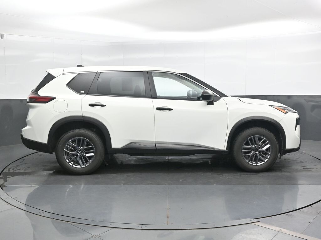 Used 2024 Nissan Rogue S SUV