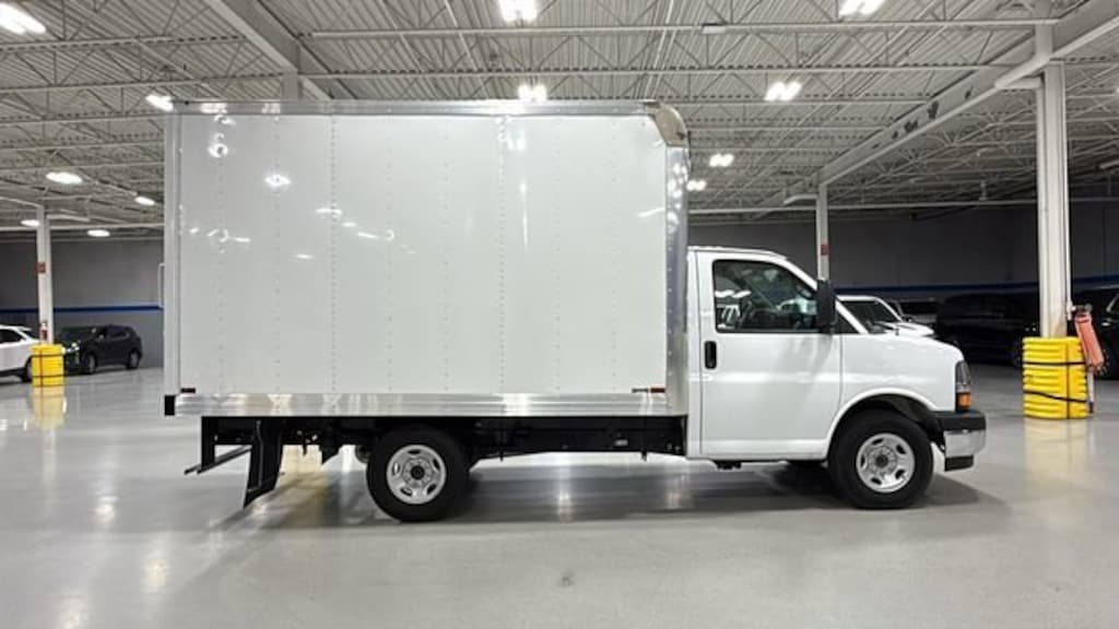 New 2025 Chevrolet Express Cutaway 3500 1WT Cutaway Van