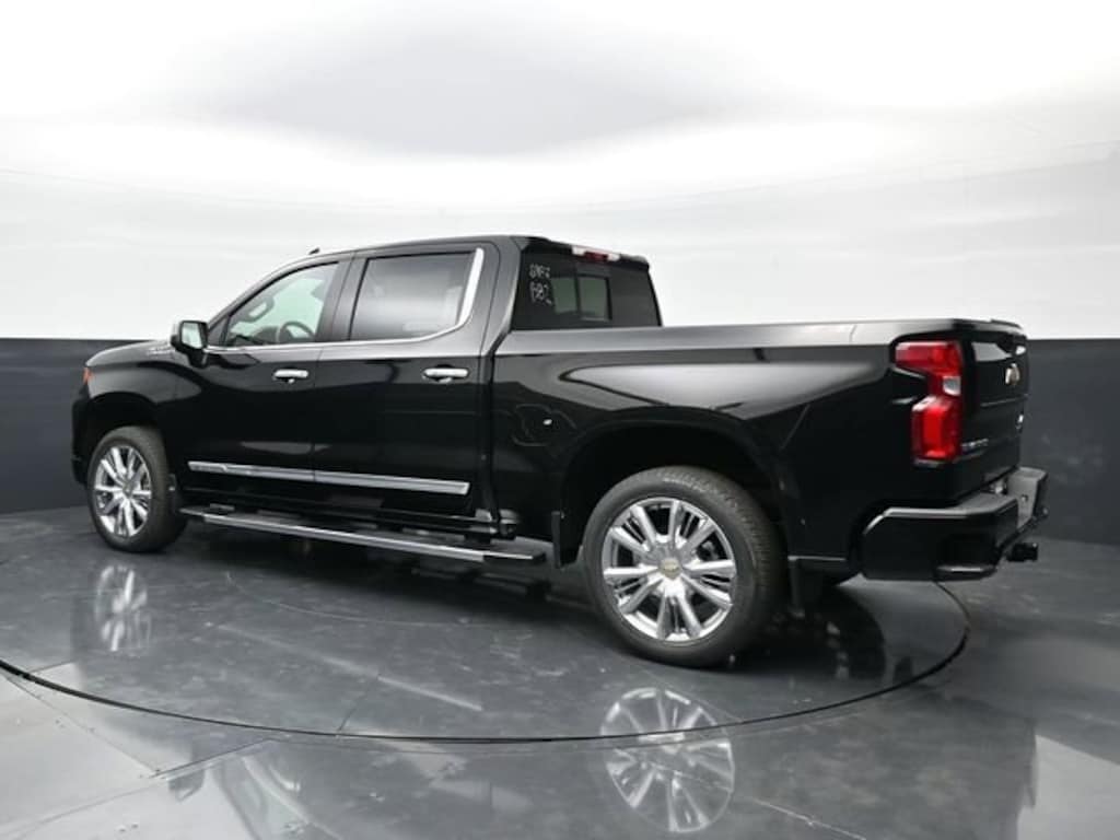 New 2026 Chevrolet Silverado 1500 High Country Truck