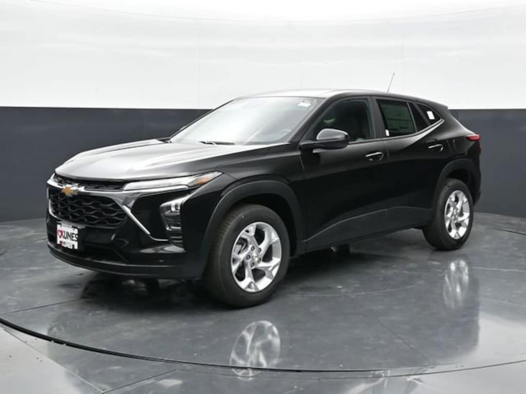 New 2026 Chevrolet Trax LS SUV