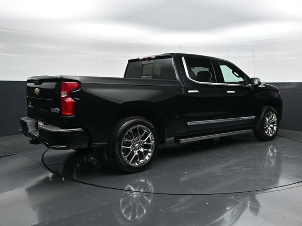 Used 2025 Chevrolet Silverado 1500 High Country Truck