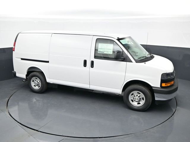 2026 Chevrolet Express Cargo Work Van - Photo 24