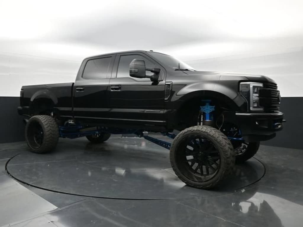 Used 2017 Ford Super Duty F-250 SRW Lariat