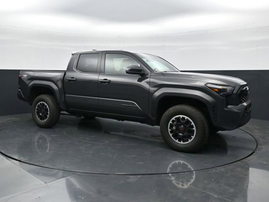 Used 2024 Toyota Tacoma 4WD SR5