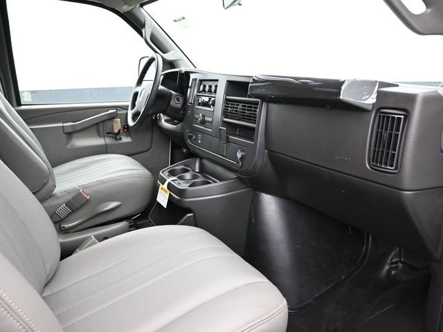 2026 Chevrolet Express Cargo Work Van - Photo 21