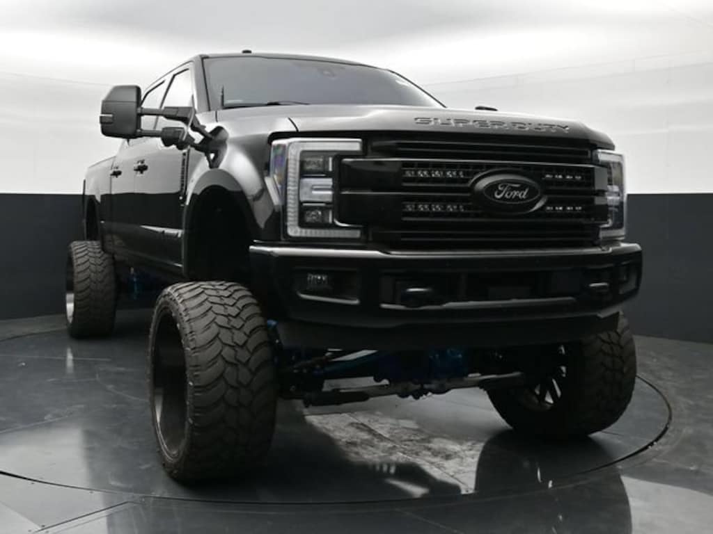 Used 2017 Ford Super Duty F-250 SRW Lariat