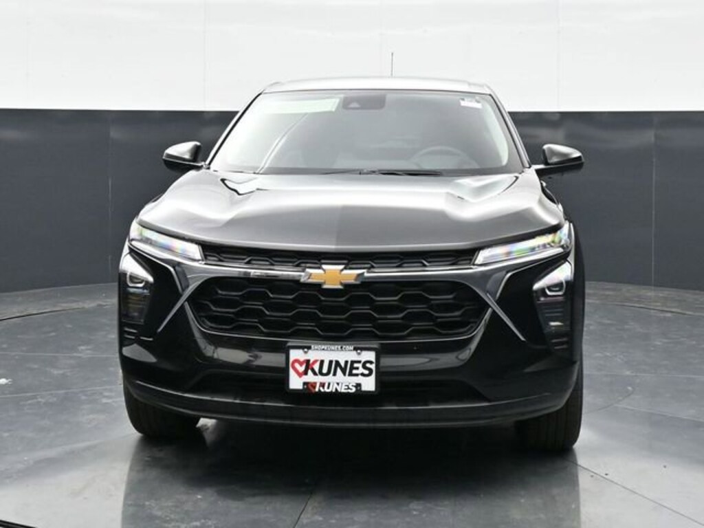 New 2026 Chevrolet Trax LS SUV