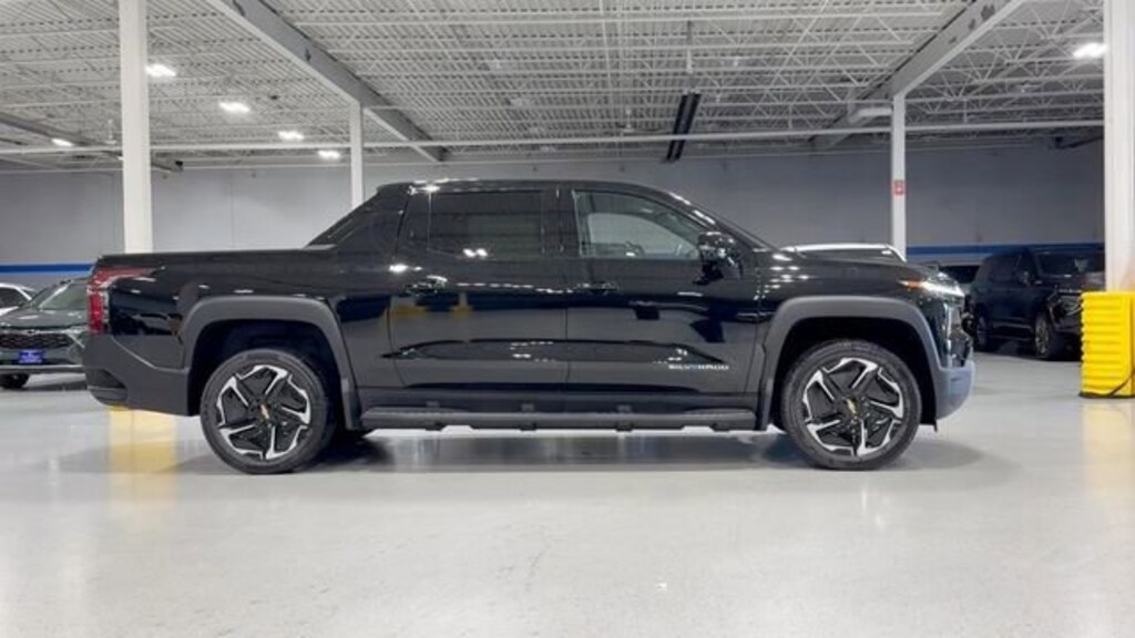 New 2026 Chevrolet Silverado EV LT - Max Range Truck