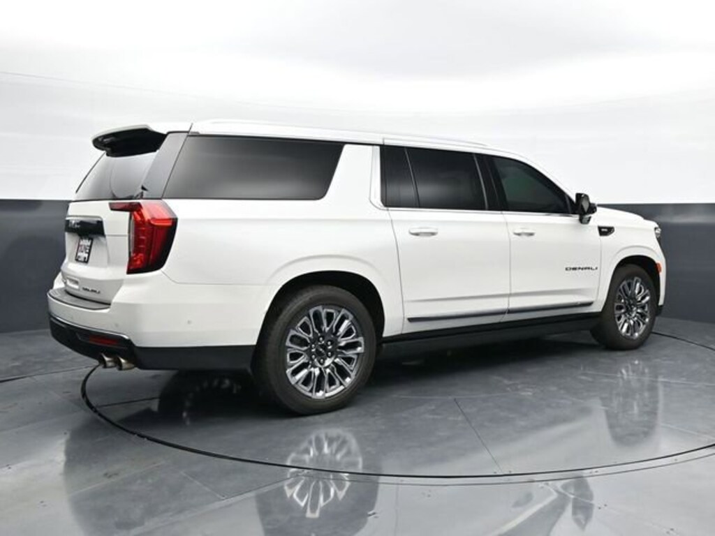 Used 2023 GMC Yukon XL Denali Ultimate SUV