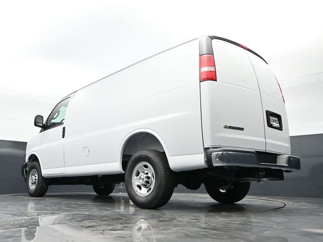 2026 Chevrolet Express Cargo Work Van - Photo 37