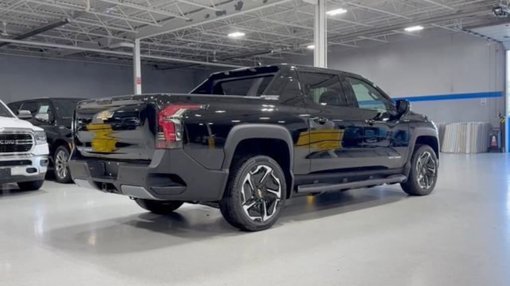 New 2026 Chevrolet Silverado EV LT - Max Range Truck