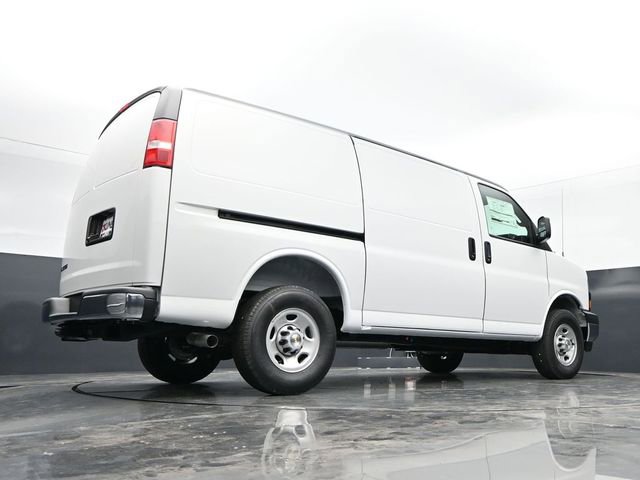 2026 Chevrolet Express Cargo Work Van - Photo 31
