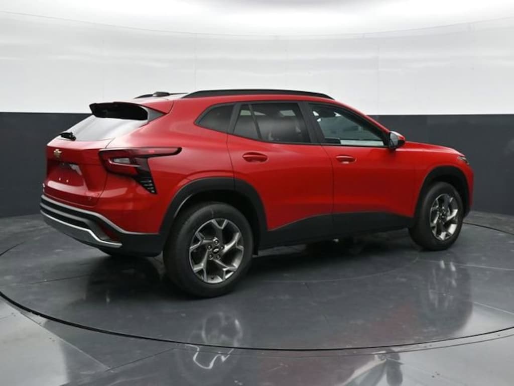 New 2026 Chevrolet Trax LT SUV