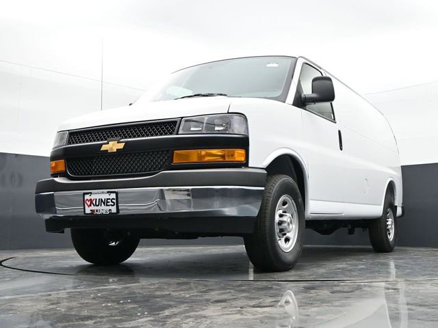 2026 Chevrolet Express Cargo Work Van - Photo 34