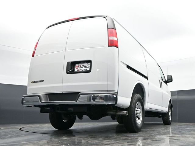 2026 Chevrolet Express Cargo Work Van - Photo 30
