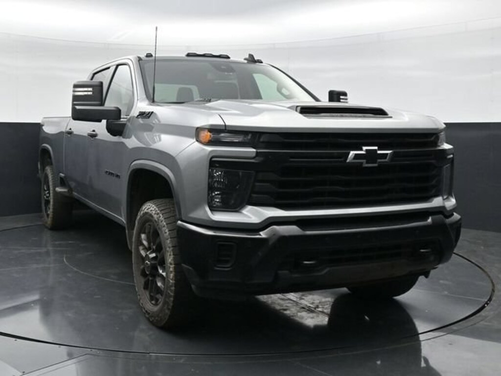Used 2025 Chevrolet Silverado 2500 HD Custom Truck