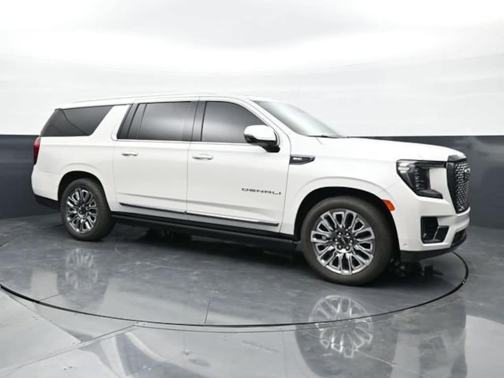 Used 2023 GMC Yukon XL Denali Ultimate SUV