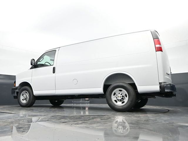 2026 Chevrolet Express Cargo Work Van - Photo 36