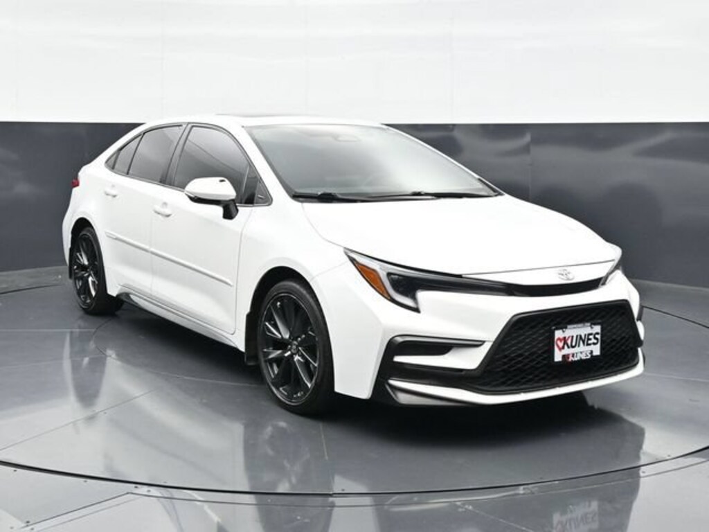 Used 2024 Toyota Corolla SE