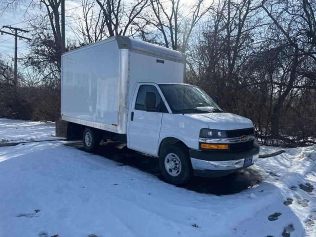 New 2025 Chevrolet Express Cutaway 3500 1WT Cutaway Van