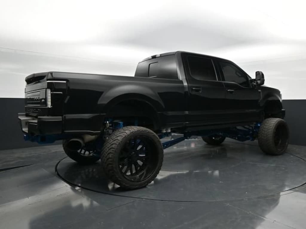 Used 2017 Ford Super Duty F-250 SRW Lariat