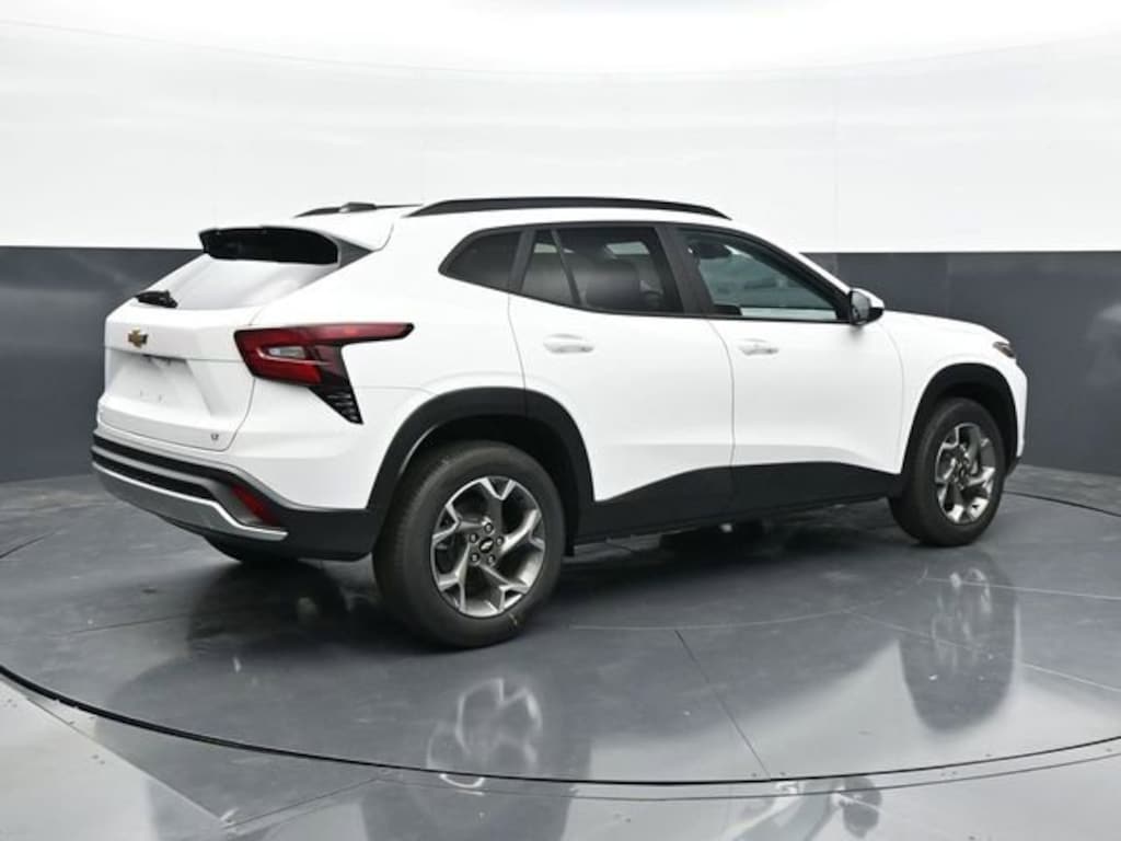 New 2026 Chevrolet Trax LT SUV