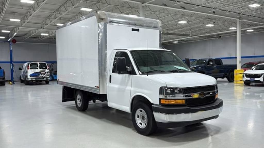 New 2025 Chevrolet Express Cutaway 3500 1WT Cutaway Van
