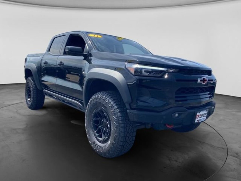 Used 2024 Chevrolet Colorado ZR2 Truck