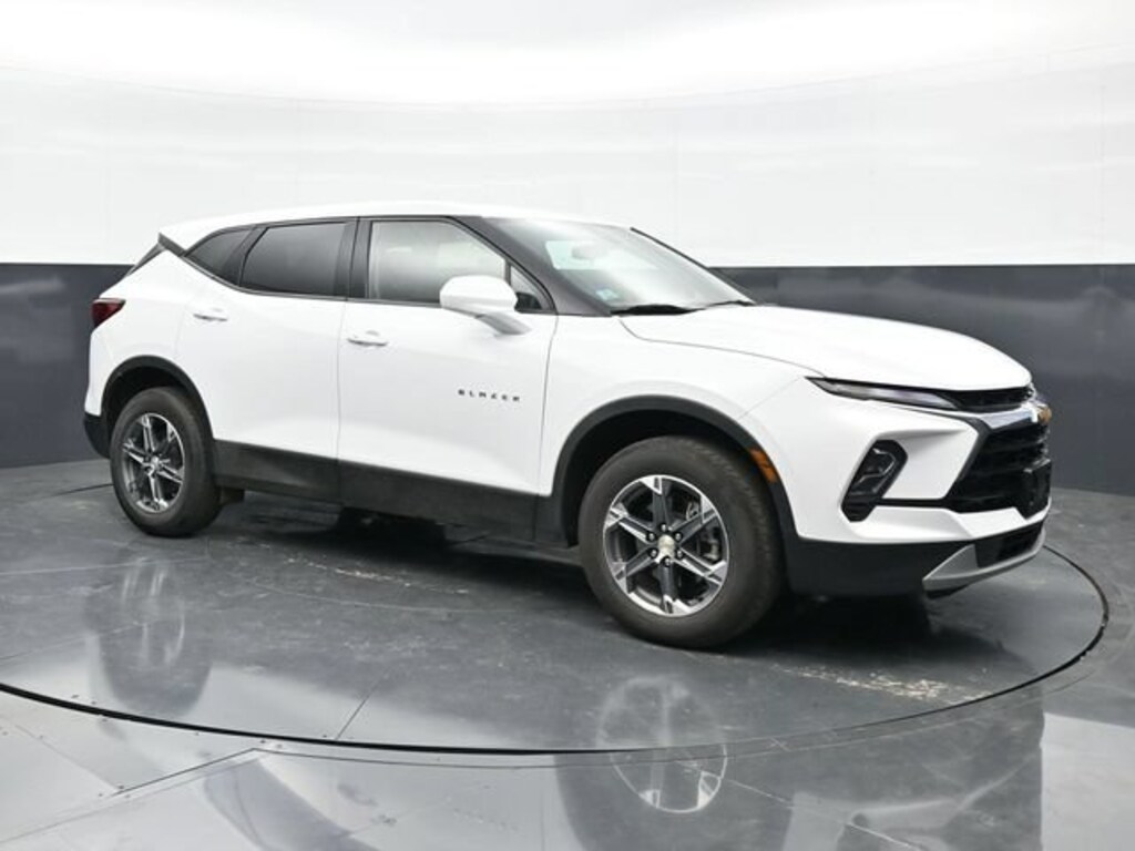 Used 2025 Chevrolet Blazer 2LT SUV