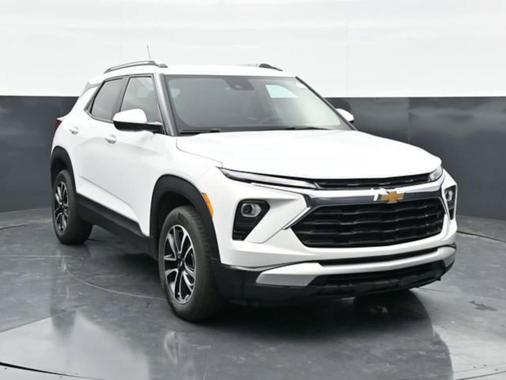 Used 2025 Chevrolet Trailblazer LT SUV