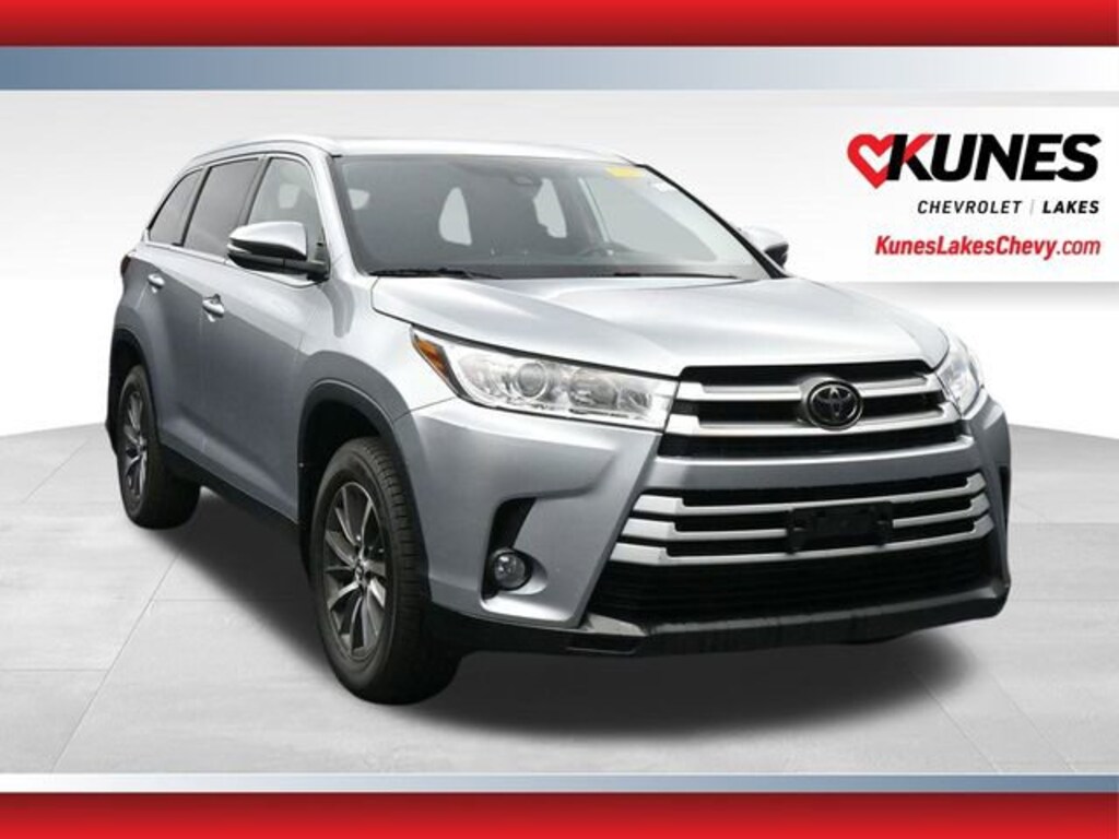 Used 2019 Toyota Highlander SE